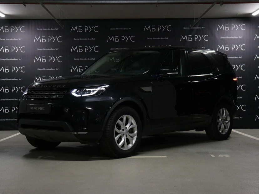 Автомобиль Land Rover Discovery V поколение 3.0d AT 4WD (258 л.с.) Base Чёрный 2018 с пробегом 63 000 км