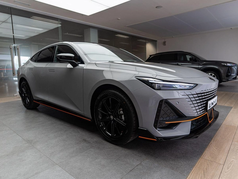 Автомобиль Changan UNI-V I поколение 1.5 AMT (181 л.с.) Luxe Серый 2024
