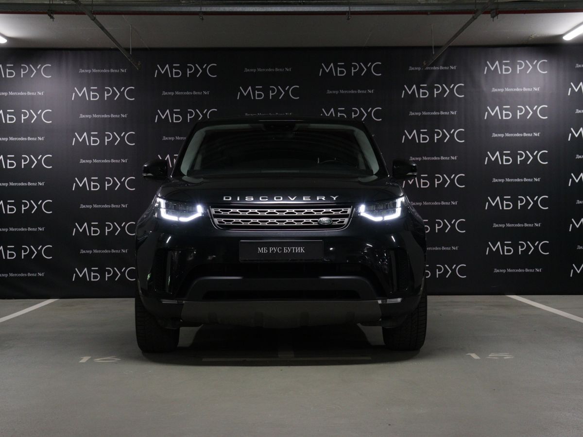 Автомобиль Land Rover Discovery V поколение 3.0d AT 4WD (258 л.с.) Base Чёрный 2018 с пробегом 63 000 км