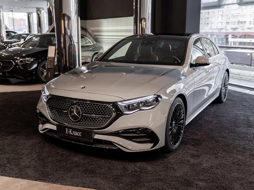 Автомобиль Mercedes-Benz E-Класс VI поколение (W214/S214) 2.0 AT 4Matic (258 л.с.) AMG Line Серый 2025