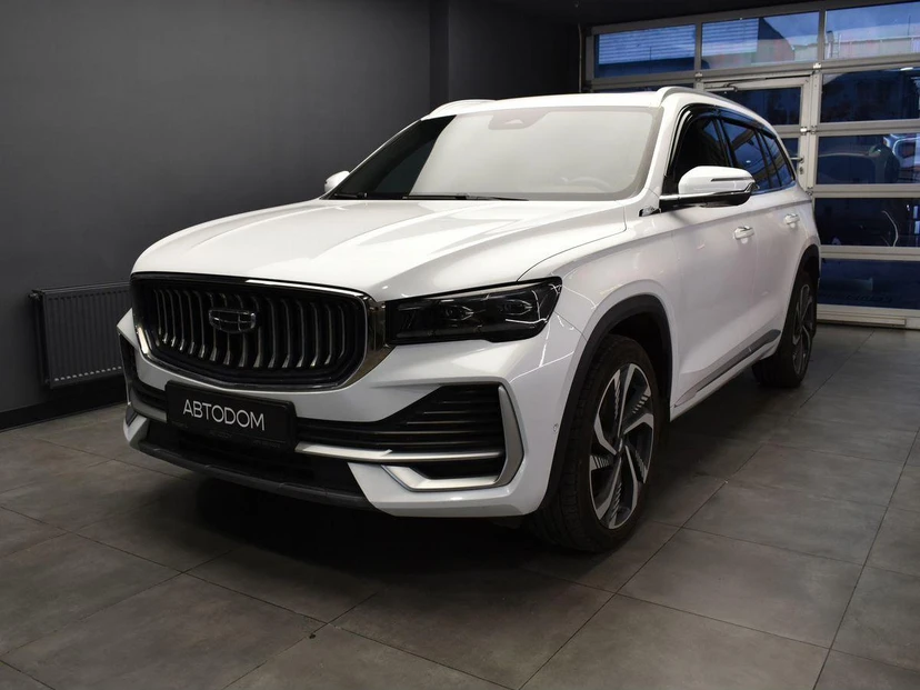 Geely Monjaro I поколение 2.0 AT 4WD (238 л.с.) Flagship (2023) Белый 2023 с пробегом 45 036 км