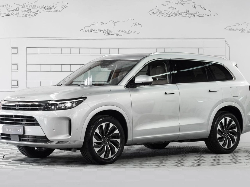 Автомобиль Seres M7 I поколение 1.5hyb AT 4WD (439 л.с.) Pro 5 мест Серый 2025