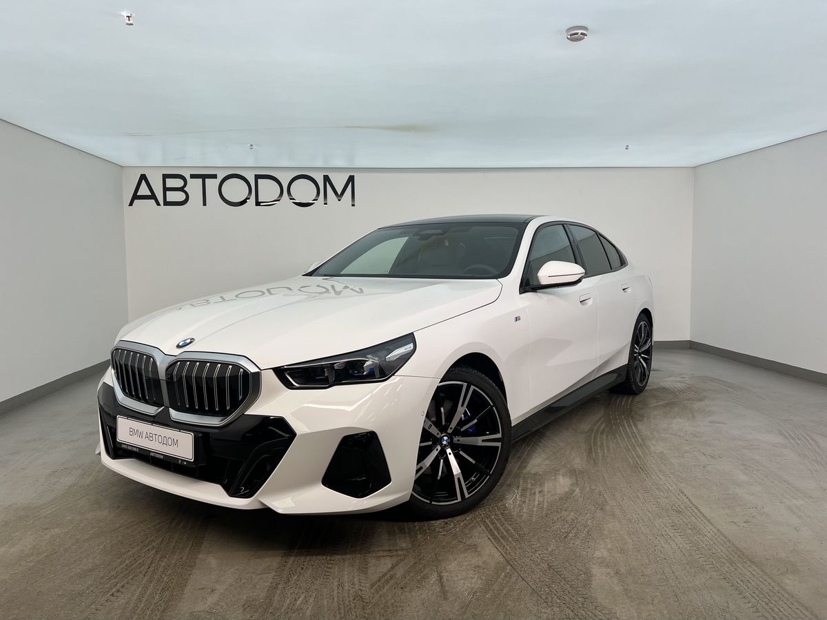 Автомобиль BMW 5 серии VIII поколение (G60) 2.0 AT 4WD (258 л.с.) M Sport Белый 2024 с пробегом 7 197 км