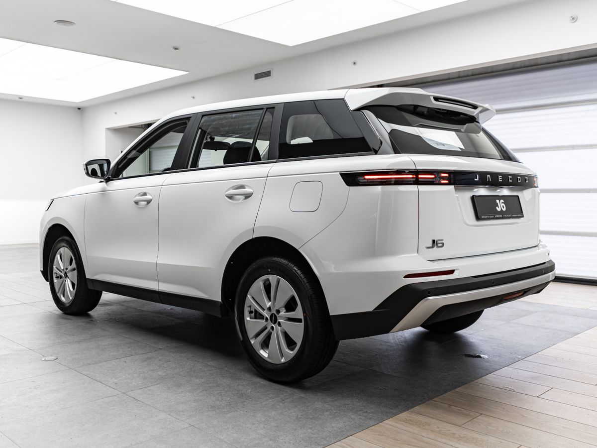 Автомобиль Jaecoo J6 I поколение 1.5 AMT (147 л.с.) Актив Белый 2026 