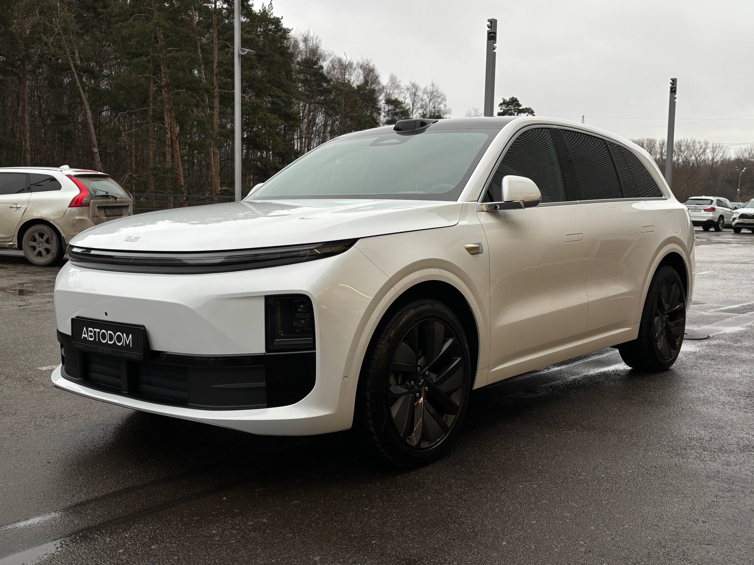 Автомобиль LiXiang L6 I поколение 1.5hyb AT 4WD (408 л.с.) Max Белый 2025 
