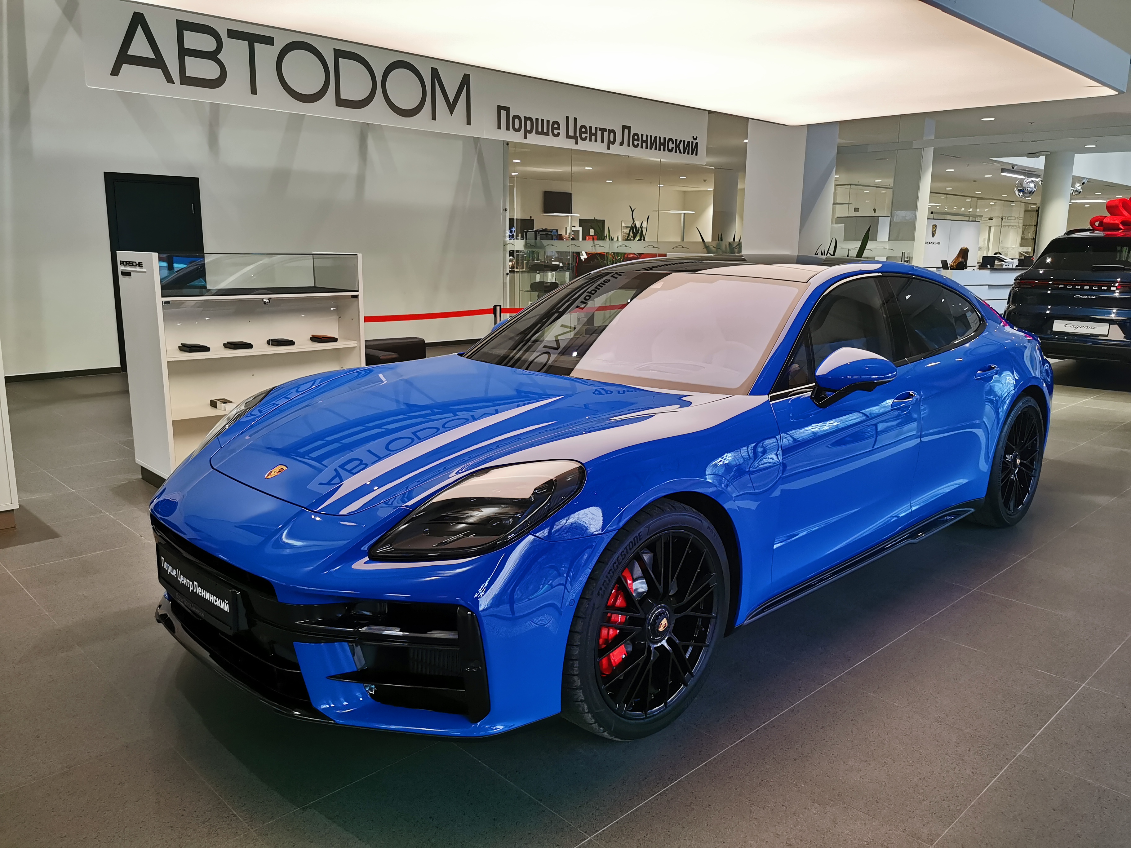 Автомобиль Porsche Panamera III поколение GTS 4.0 AMT 4WD (500 л.с.) GTS Синий 2025 