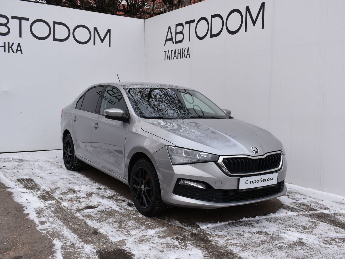 Автомобиль Skoda Rapid II поколение 1.4 AMT (125 л.с.) Style Серебристый 2020 с пробегом 87 656 км