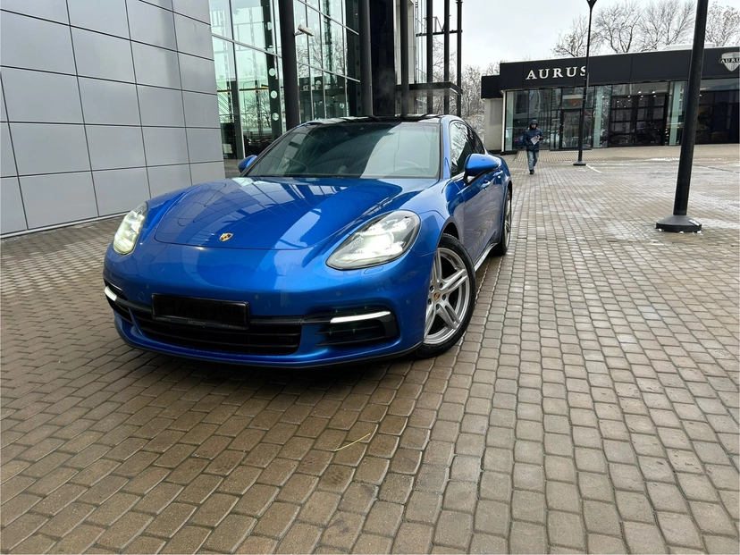 Автомобиль Porsche Panamera II поколение Turbo 4.0 AMT 4WD (550 л.с.) Turbo Синий 2018 с пробегом 156 382 км