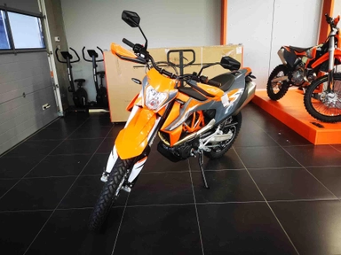 Мотоцикл KTM 690 Enduro R IV поколение 690 Enduro R Base Оранжевый 2022 