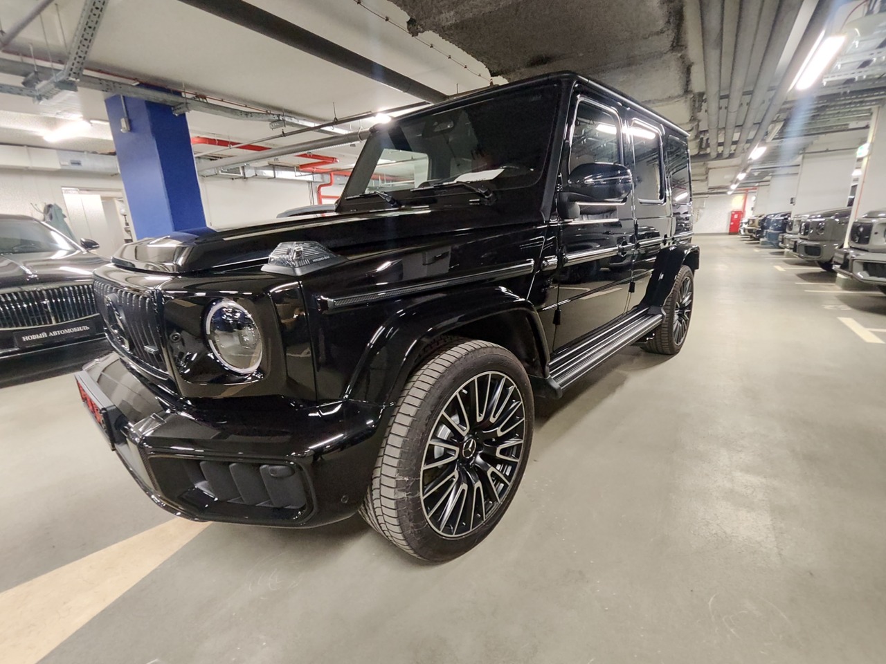Автомобиль Mercedes-Benz G-Класс AMG II (W463) [рестайлинг] G 63 4.0 AT 4Matic (585 л.с.) AMG G 63 Чёрный 2026 