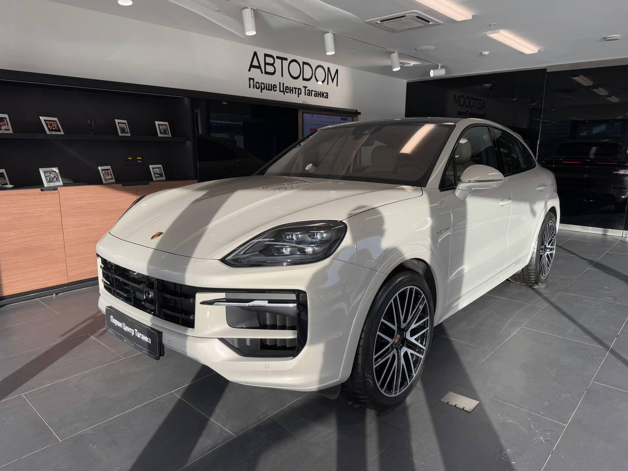 Автомобиль Porsche Cayenne III [рестайлинг] 3.0 AT 4WD (353 л.с.) Coupé Бежевый  