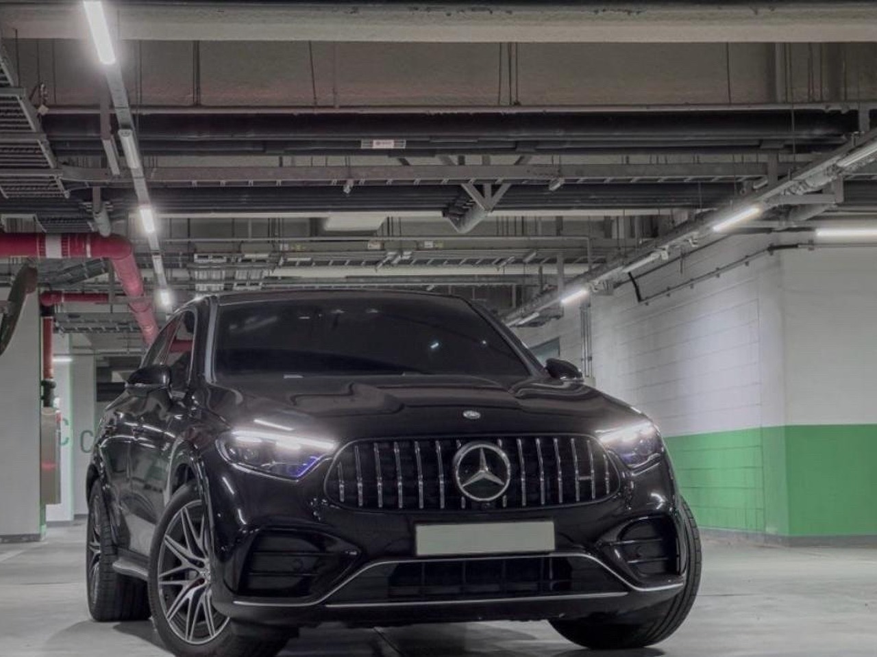 Mercedes-Benz GLC coupe AMG II поколение (C254) 2.0 AT 4WD (421 л.с.) AMG Чёрный 2026 