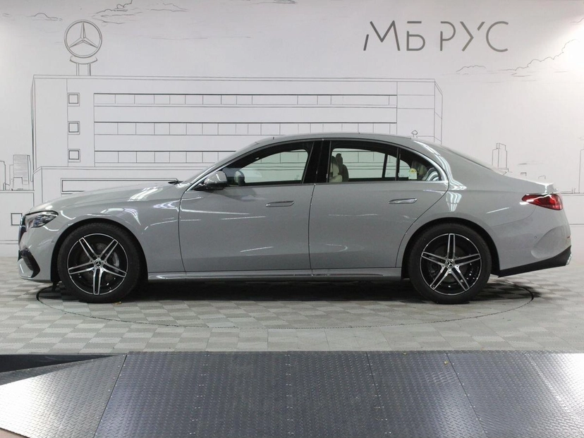 Автомобиль Mercedes-Benz E-Класс VI поколение (W214/S214) 2.0 AT 4Matic (258 л.с.) AMG Line Серый 2025 с пробегом 42 км