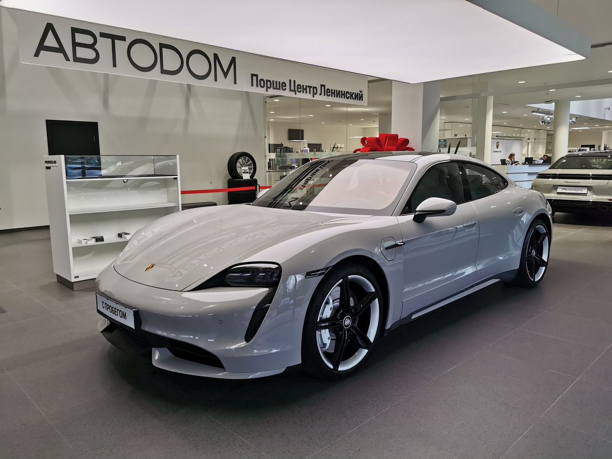Автомобиль Porsche Taycan I поколение Turbo Electro AT 4WD (500 кВт) Turbo Серый 2021 с пробегом 12 785 км