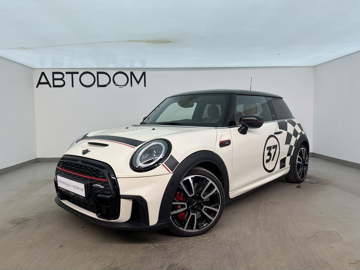 MINI Hatch III (F55/F56) [2-й рестайлинг] John Cooper Works 2.0 AMT (231 л.с.) John Cooper Works Белый 2021 с пробегом 26 133 км