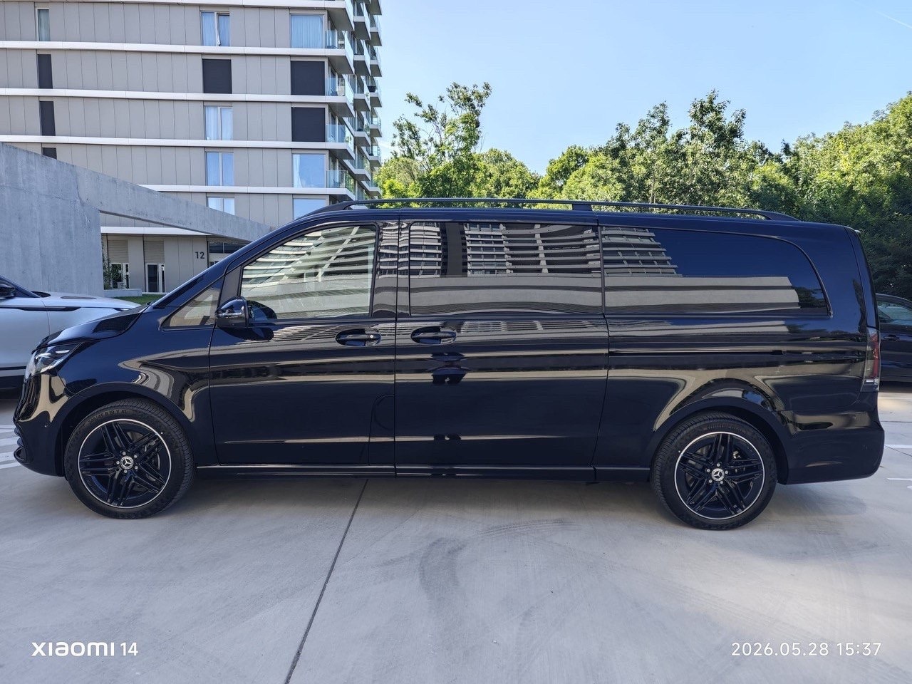 Mercedes-Benz V-Класс II (W447) [2-й рестайлинг] 2.0d AT 4Matic Extra Long (237 л.с.) Avantgarde Чёрный 2026 