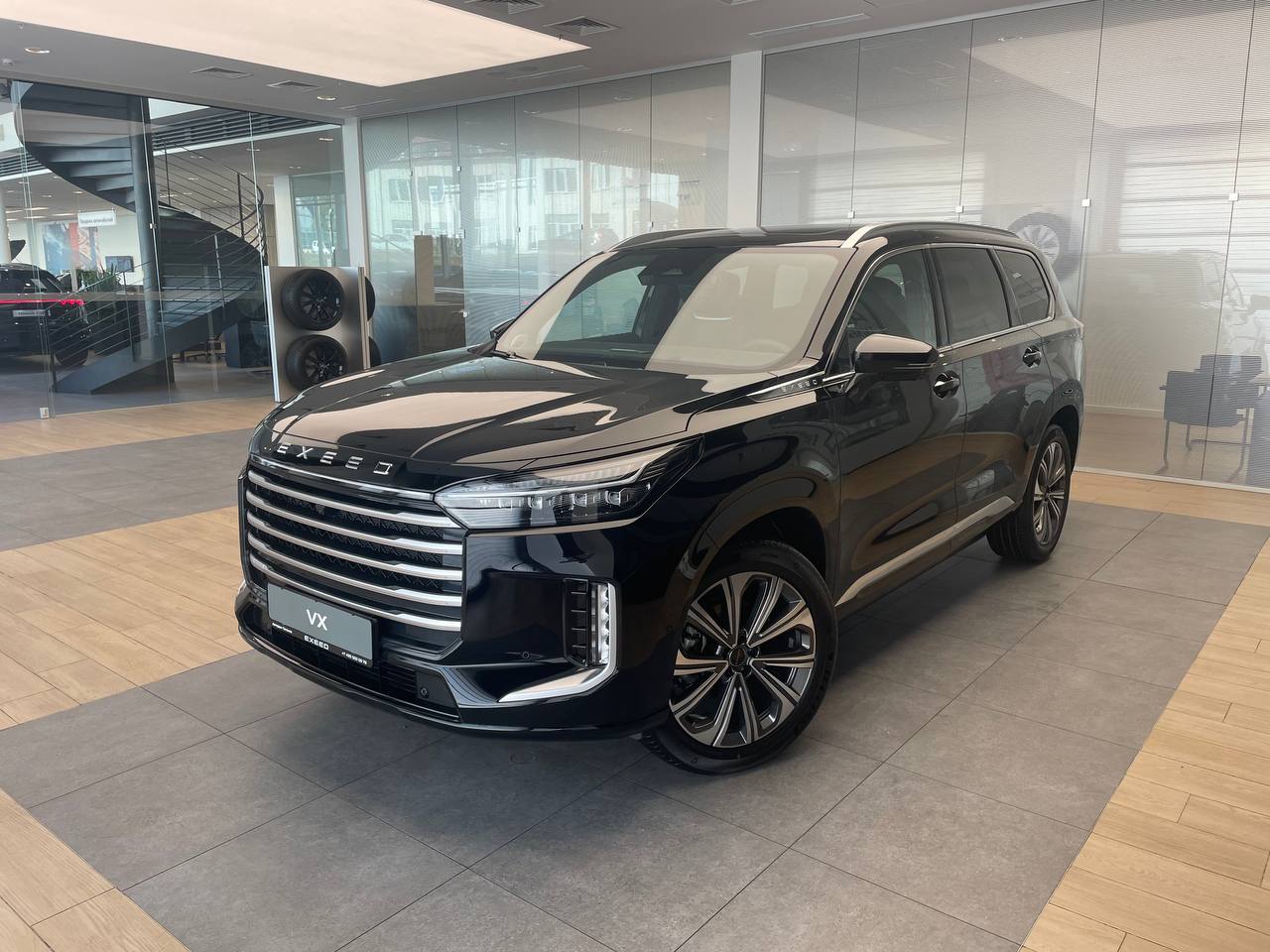 Автомобиль EXEED VX I [рестайлинг] 2.0 AT 4WD (249 л.с.) President (7 мест) Чёрный 2024 