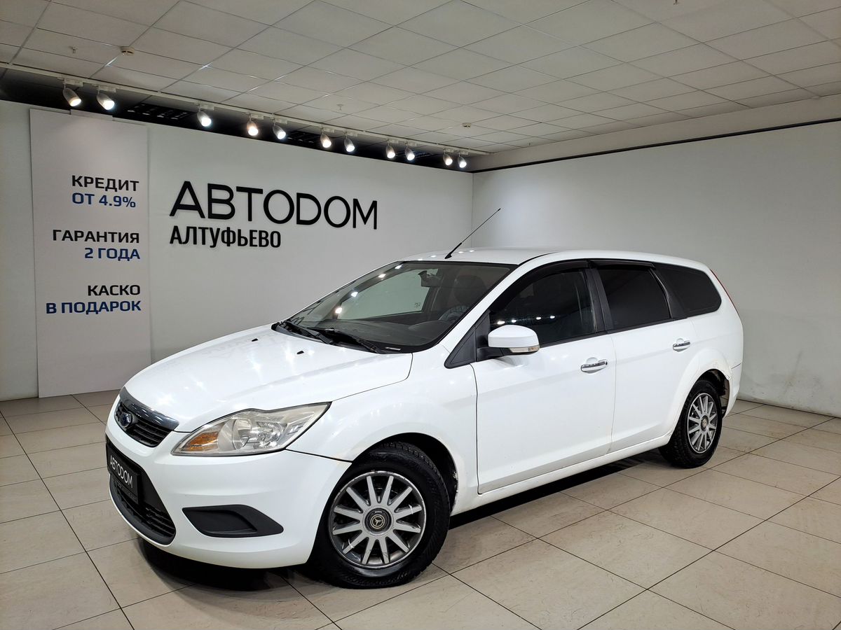 Ford Focus II [рестайлинг] 1.6 MT (101 л.с.) Comfort Белый 2008 с пробегом 221 840 км
