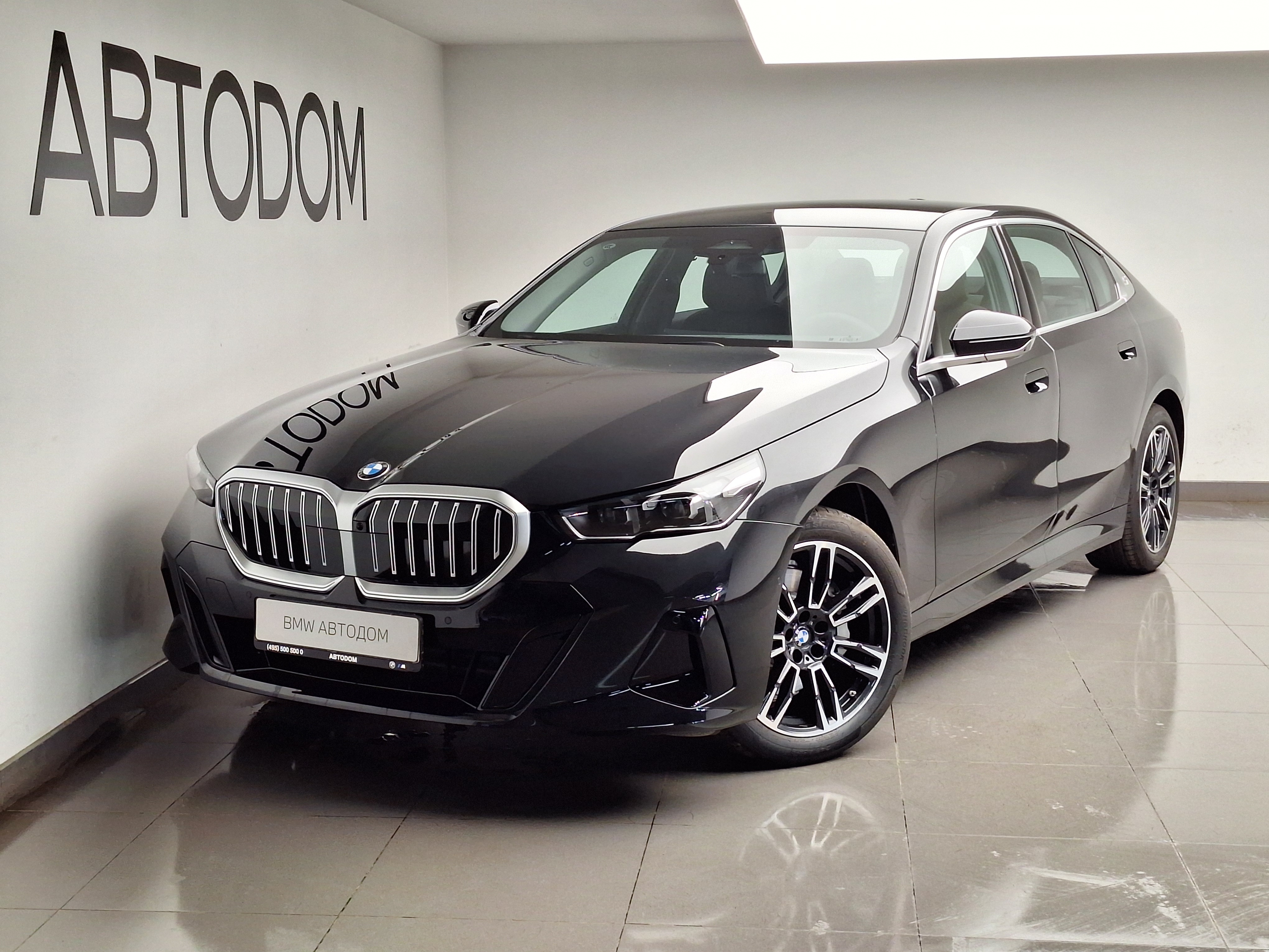 BMW 5 серии VIII поколение (G60) 2.0 AT 4WD (258 л.с.) M Sport Чёрный 2025 