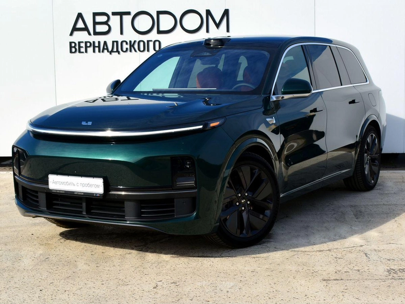 Автомобиль LiXiang L9 I поколение 1.5hyb AT 4WD (449 л.с.) Импорт Чёрный 2023 с пробегом 20 км
