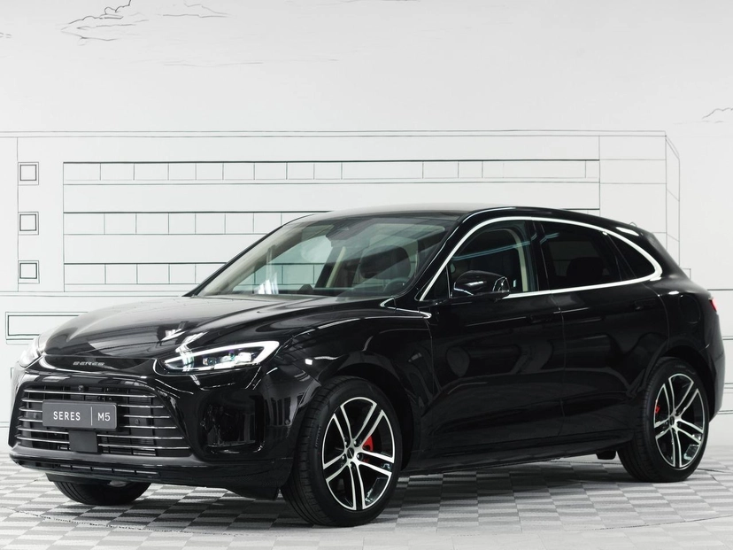 Автомобиль Seres M5 I поколение 1.5hyb AT 4WD (487 л.с.) Premium Чёрный 2024