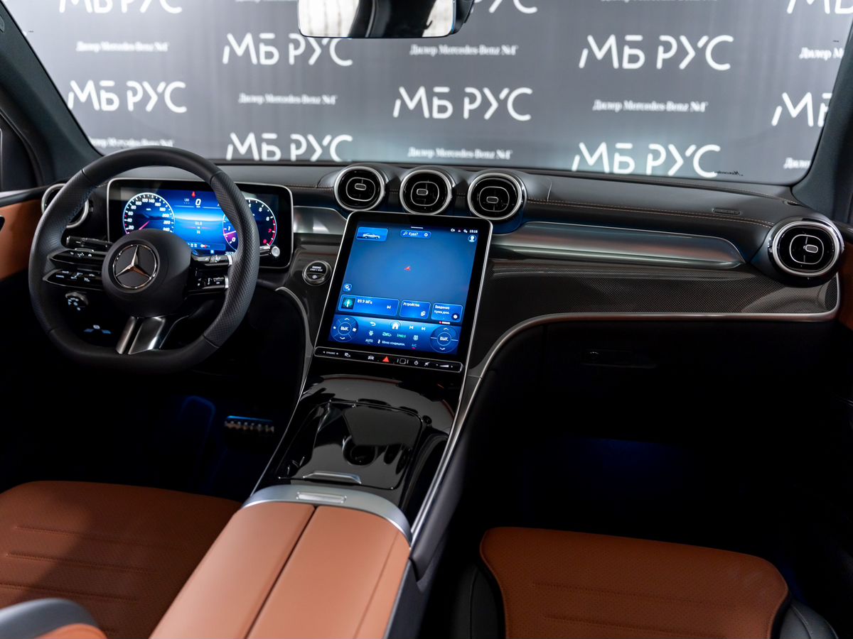 Автомобиль Mercedes-Benz GLC coupe II поколение (C254) 2.0 AT 4Matic (204 л.с.) Base Чёрный 2025 с пробегом 20 км