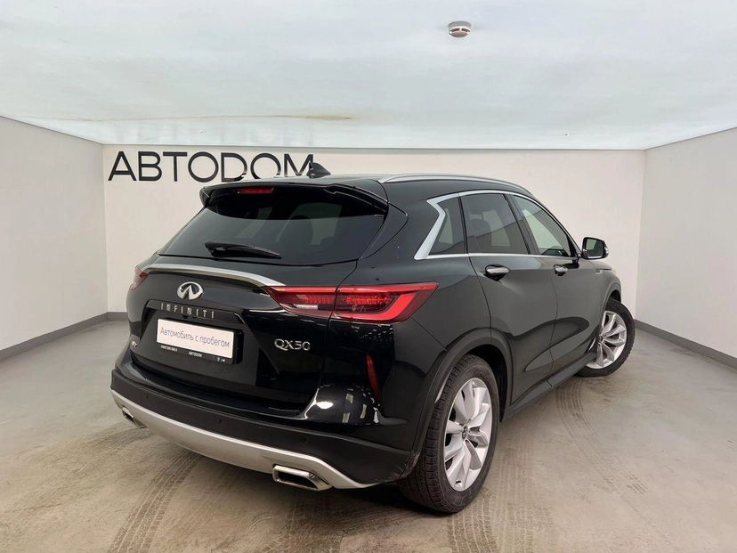 Автомобиль Infiniti QX50 II поколение 2.0 CVT 4WD (249 л.с.) Pure Чёрный 2018 с пробегом 60 200 км