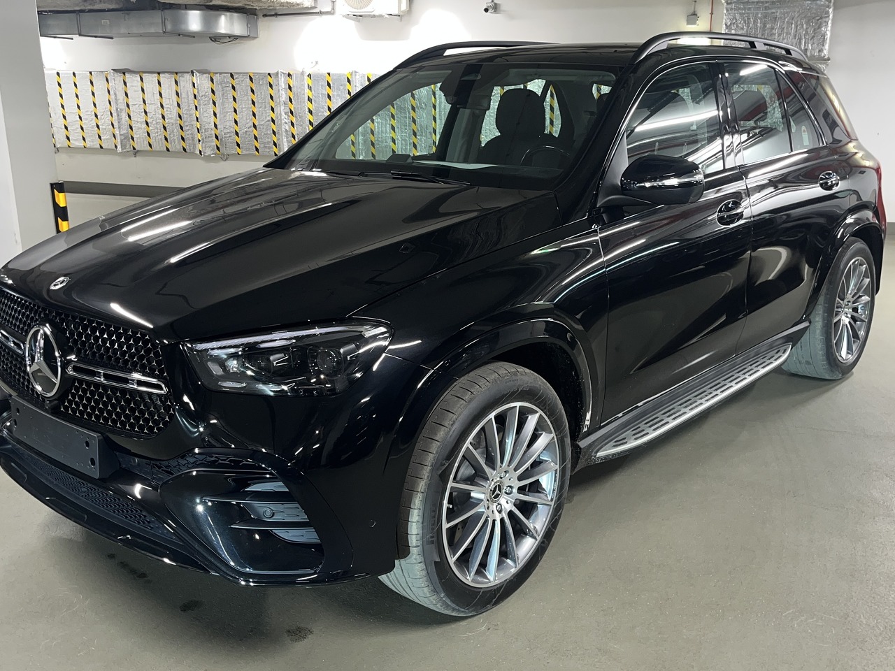 Автомобиль Mercedes-Benz GLE II (V167) [рестайлинг] 450 3.0 AT 4Matic (381 л.с.) Base Чёрный 2025 