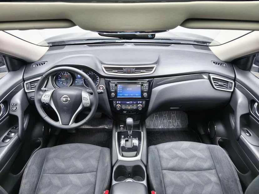Nissan X-Trail III поколение (T32) 2.0 CVT 4WD (144 л.с.) SE+ Серый 2017 с пробегом 172 035 км
