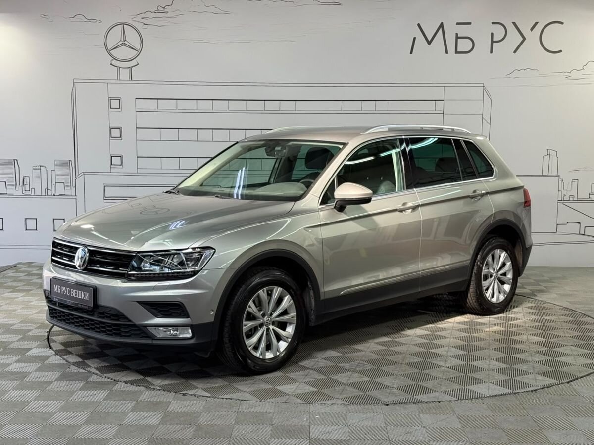 Volkswagen Tiguan II поколение 2.0 AMT 4WD (180 л.с.) Comfortline Серебристый 2017 с пробегом 35 617 км