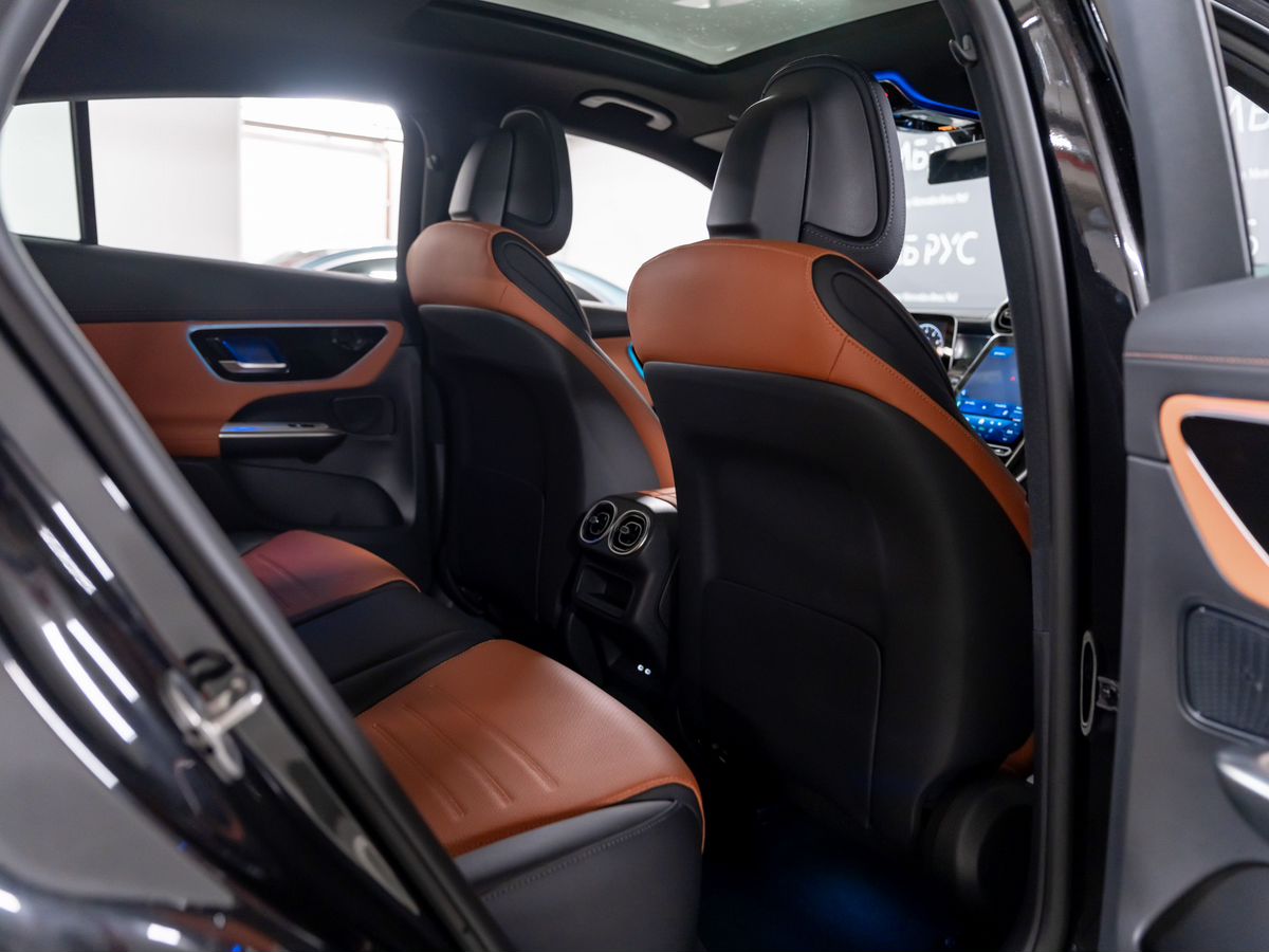 Автомобиль Mercedes-Benz GLC coupe II поколение (C254) 2.0 AT 4Matic (204 л.с.) Base Чёрный 2025 с пробегом 20 км