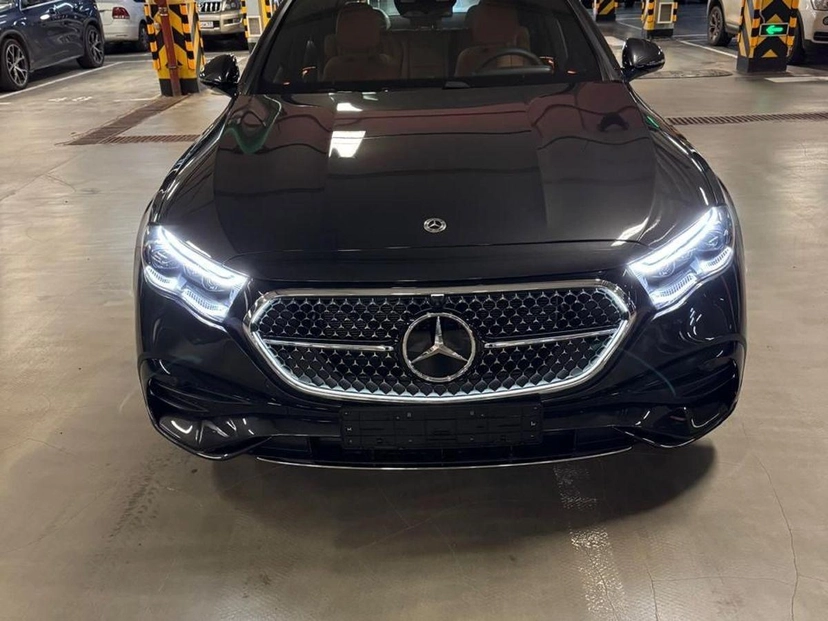 Автомобиль Mercedes-Benz E-Класс VI поколение (W214/S214) 2.0 AT 4Matic (258 л.с.) AMG Line Серый 2025