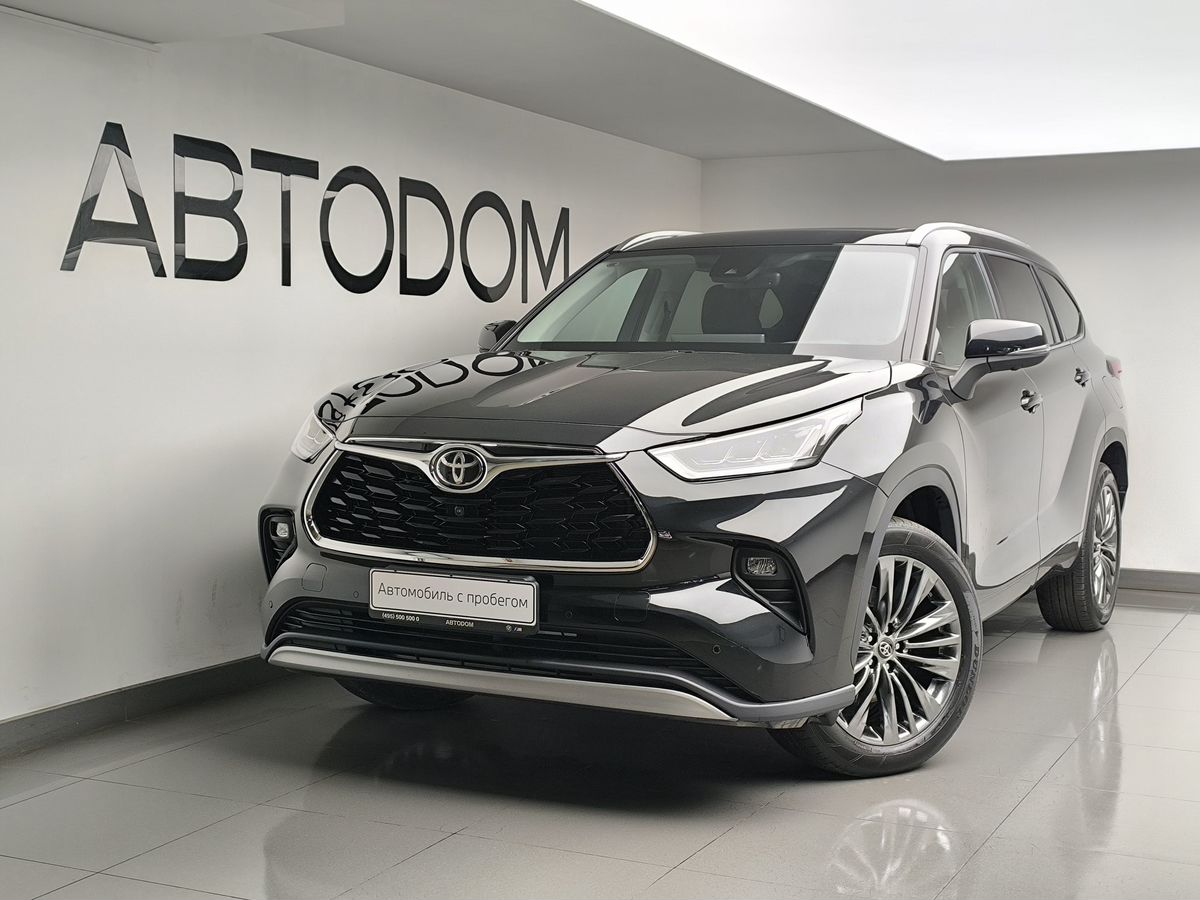 Автомобиль Toyota Highlander IV поколение 2.0 AT 4WD (248 л.с.) Premium Чёрный 2025 с пробегом 100 км