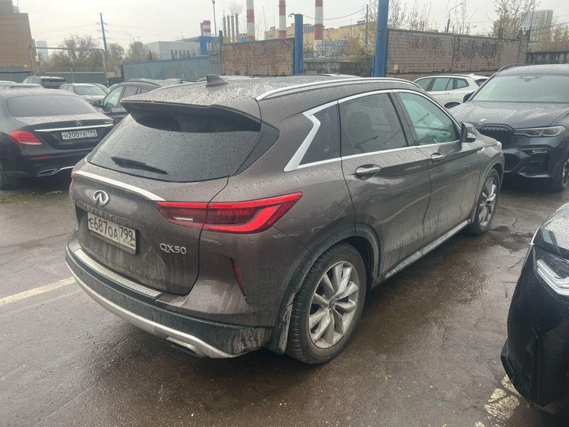 Автомобиль Infiniti QX50 II поколение 2.0 CVT 4WD (249 л.с.) Autograph Коричневый 2018 с пробегом 67 456 км