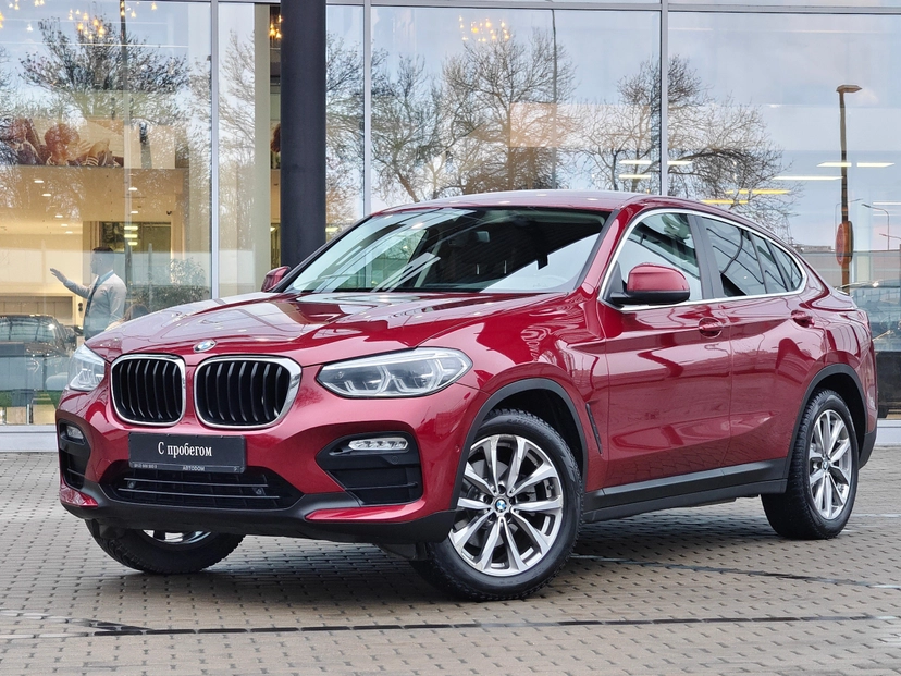 Автомобиль BMW X4 II поколение (G02) 2.0 AT 4WD (249 л.с.) Exclusive Красный 2019 с пробегом 101 960 км