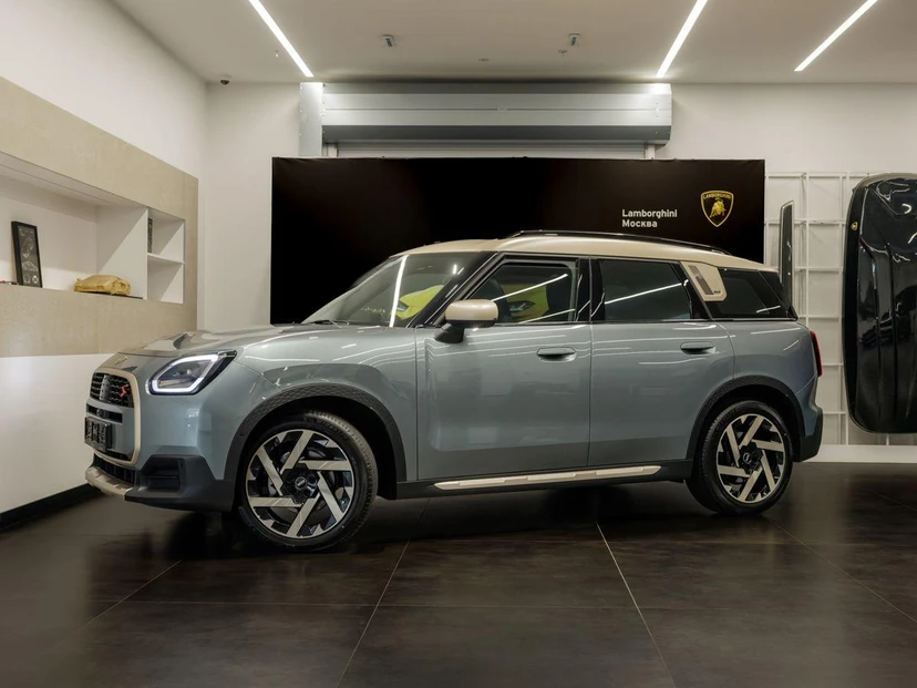 MINI Countryman III поколение (U25) S 2.0 AMT 4WD (218 л.с.) Favoured Trim Зелёный 2024 с пробегом 5 125 км