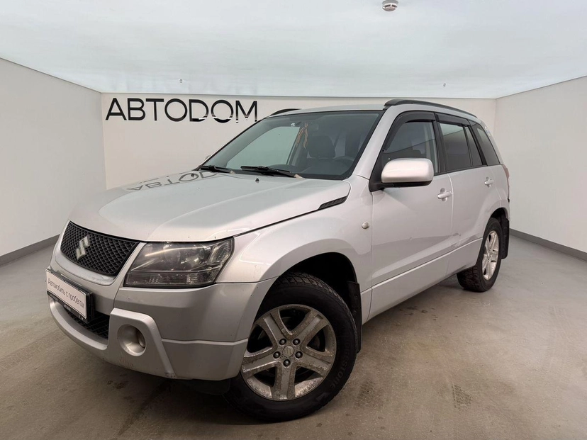 Автомобиль Suzuki Grand Vitara II поколение (JT) 2.0 AT 4WD (140 л.с.) Base Серебристый 2007 с пробегом 245 000 км