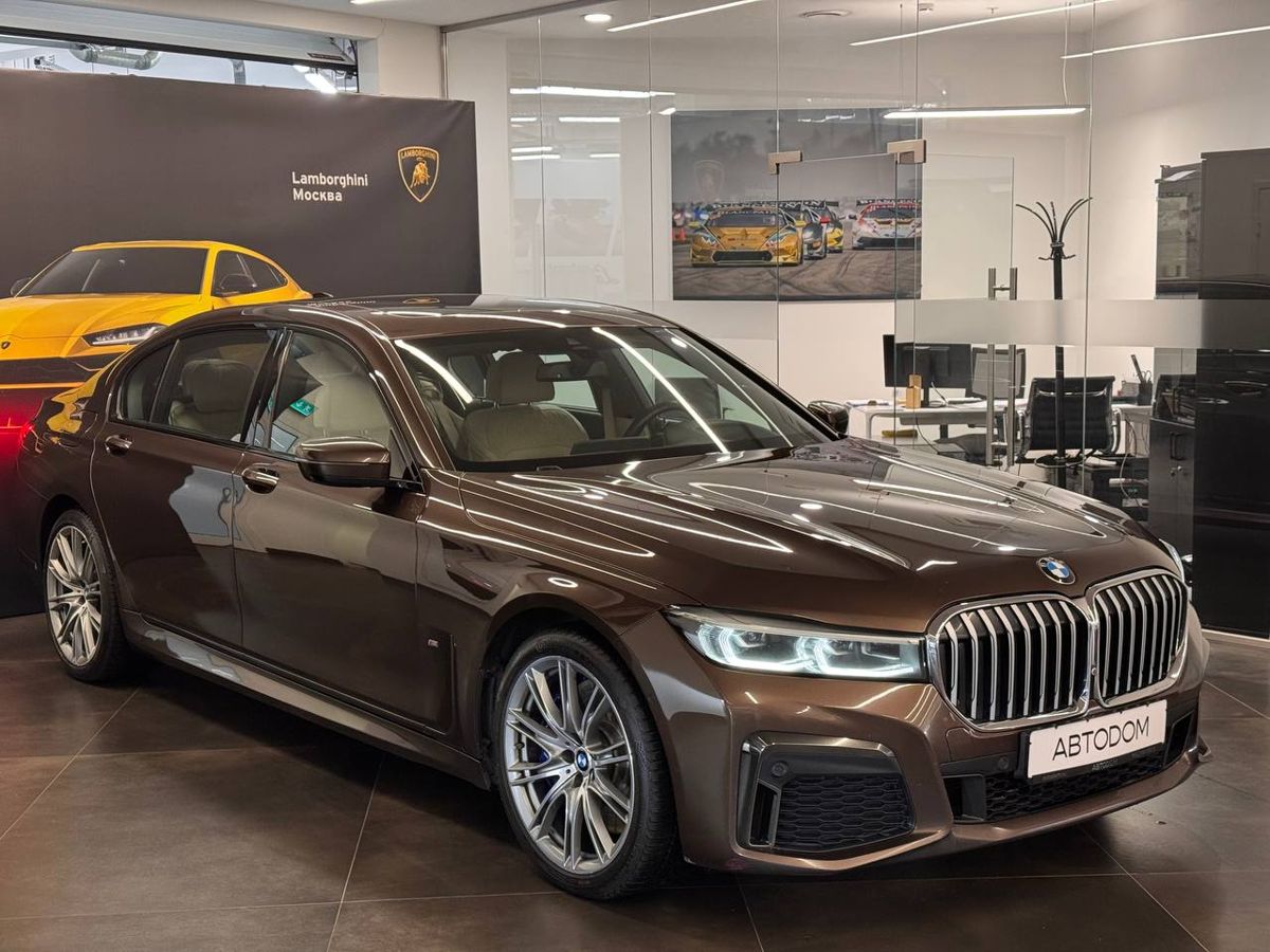 Автомобиль BMW 7 серии VI (G11/G12) [рестайлинг] 730L 3.0d AT 4WD (249 л.с.) Base Коричневый 2019 с пробегом 112 984 км