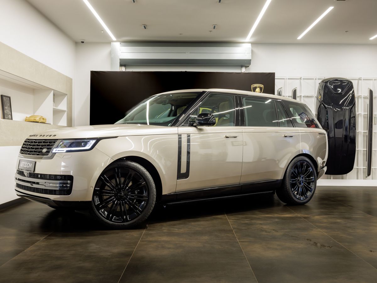 Land Rover Range Rover V поколение 4.4 AT 4WD (530 л.с.) Autobiography Бежевый 2026 с пробегом 57 км