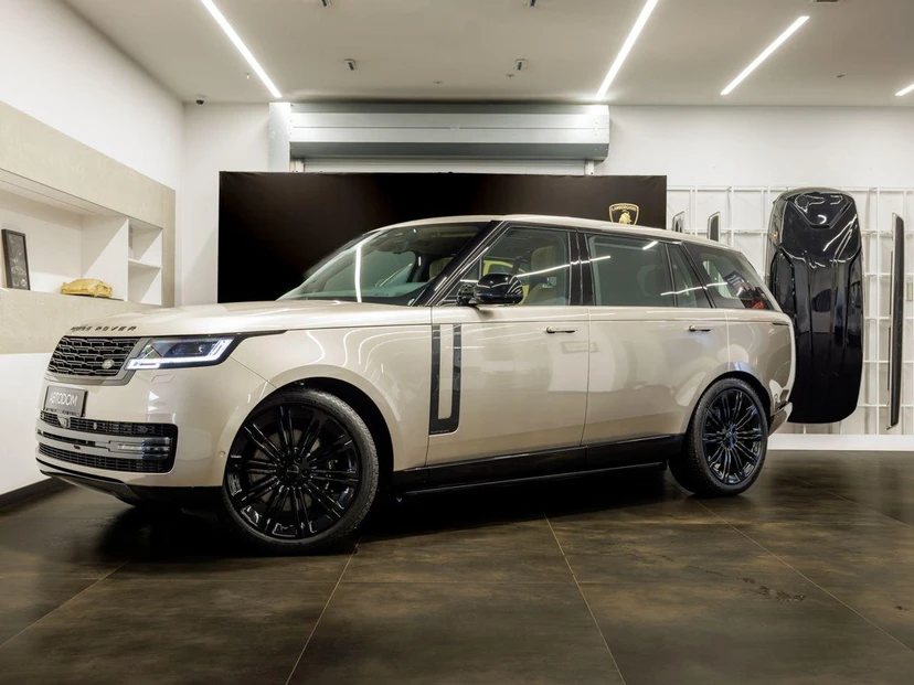 Land Rover Range Rover V поколение 4.4 AT 4WD (530 л.с.) Autobiography Бежевый 2026 с пробегом 57 км