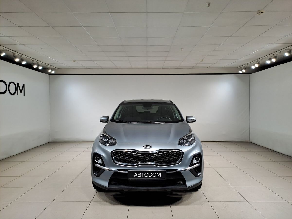 Автомобиль Kia Sportage IV [рестайлинг] 2.0 AT (150 л.с.) Luxe Серебристый 2020 с пробегом 116 853 км