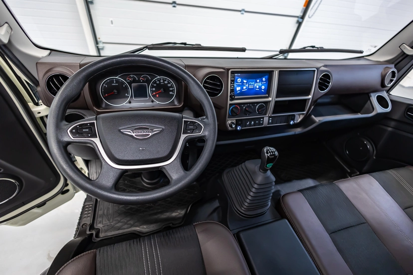 undefined Forland 8 I поколение 3.8d MT L1 (156 л.с.) Base Белый 2024