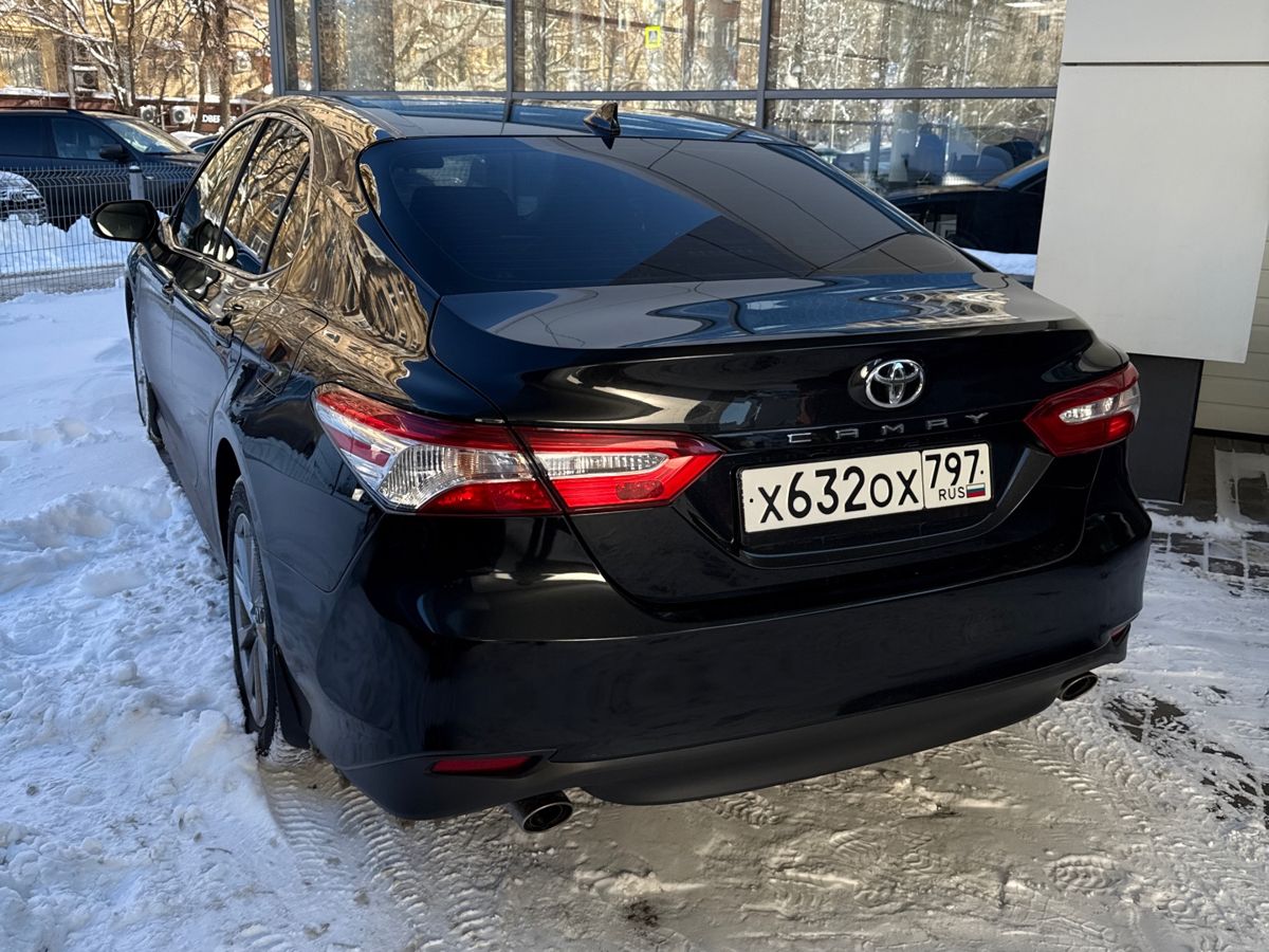 Автомобиль Toyota Camry VIII (XV70) [рестайлинг] 2.0 CVT (178 л.с.) Luxury Чёрный 2023 с пробегом 56 094 км