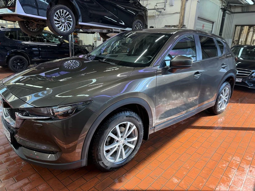 Автомобиль Mazda CX-5 II поколение 2.0 AT (150 л.с.) Active Коричневый 2018 с пробегом 97 952 км