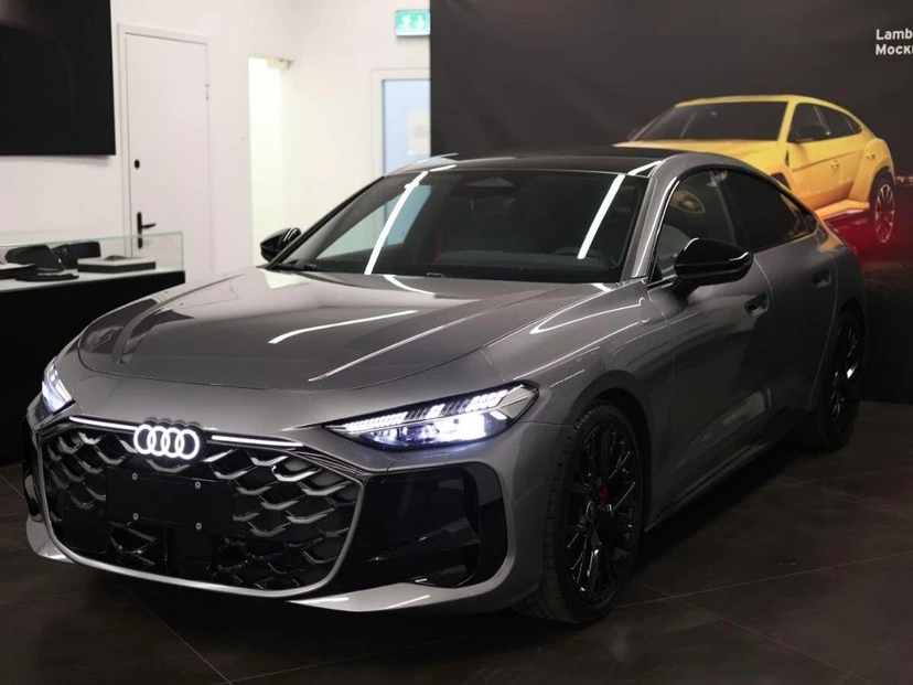 Audi A5 III поколение (B10) 2.0 AMT 4WD (204 л.с.) Exclusive Серый 2025 с пробегом 70 км