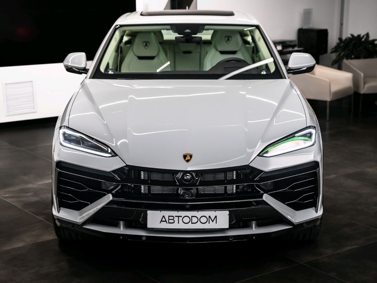 Автомобиль Lamborghini Urus I [рестайлинг] 4.0hyb AT 4WD (800 л.с.) SE Серый 2025 с пробегом 30 км