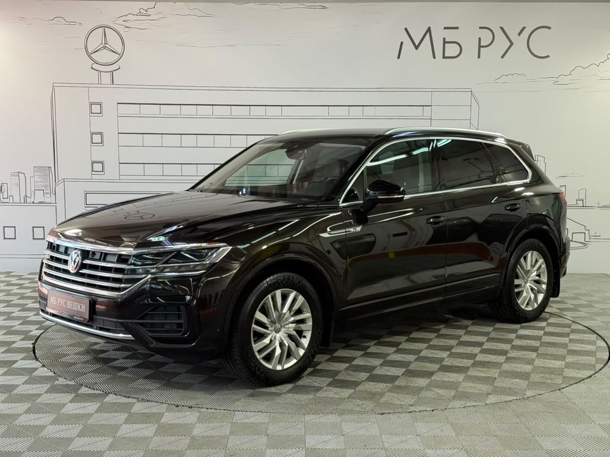 Volkswagen Touareg III поколение 3.0d AT 4WD (249 л.с.) Business R-Line Коричневый 2018 с пробегом 151 251 км