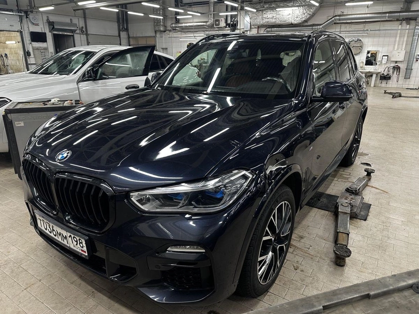 Автомобиль BMW X5 IV поколение (G05) 3.0d AT 4WD (249 л.с.) M Sport Pro Чёрный 2021 с пробегом 102 238 км