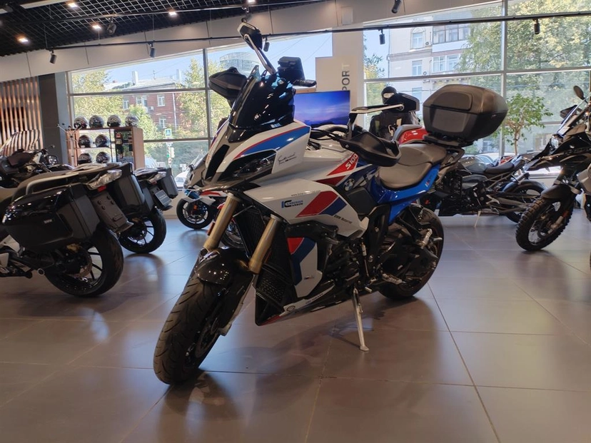 Мотоцикл BMW Motorrad S 1000 XR II поколение S 1000 XR Base Белый 2020 с пробегом 5 681 км