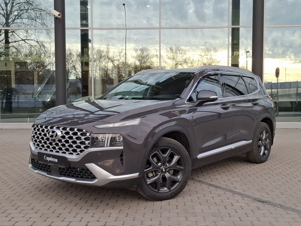 Автомобиль Hyundai Santa Fe IV (TM) [рестайлинг] 2.2d AMT 4WD (199 л.с.) High-Tech + Exclusive Коричневый 2021 с пробегом 98 808 км